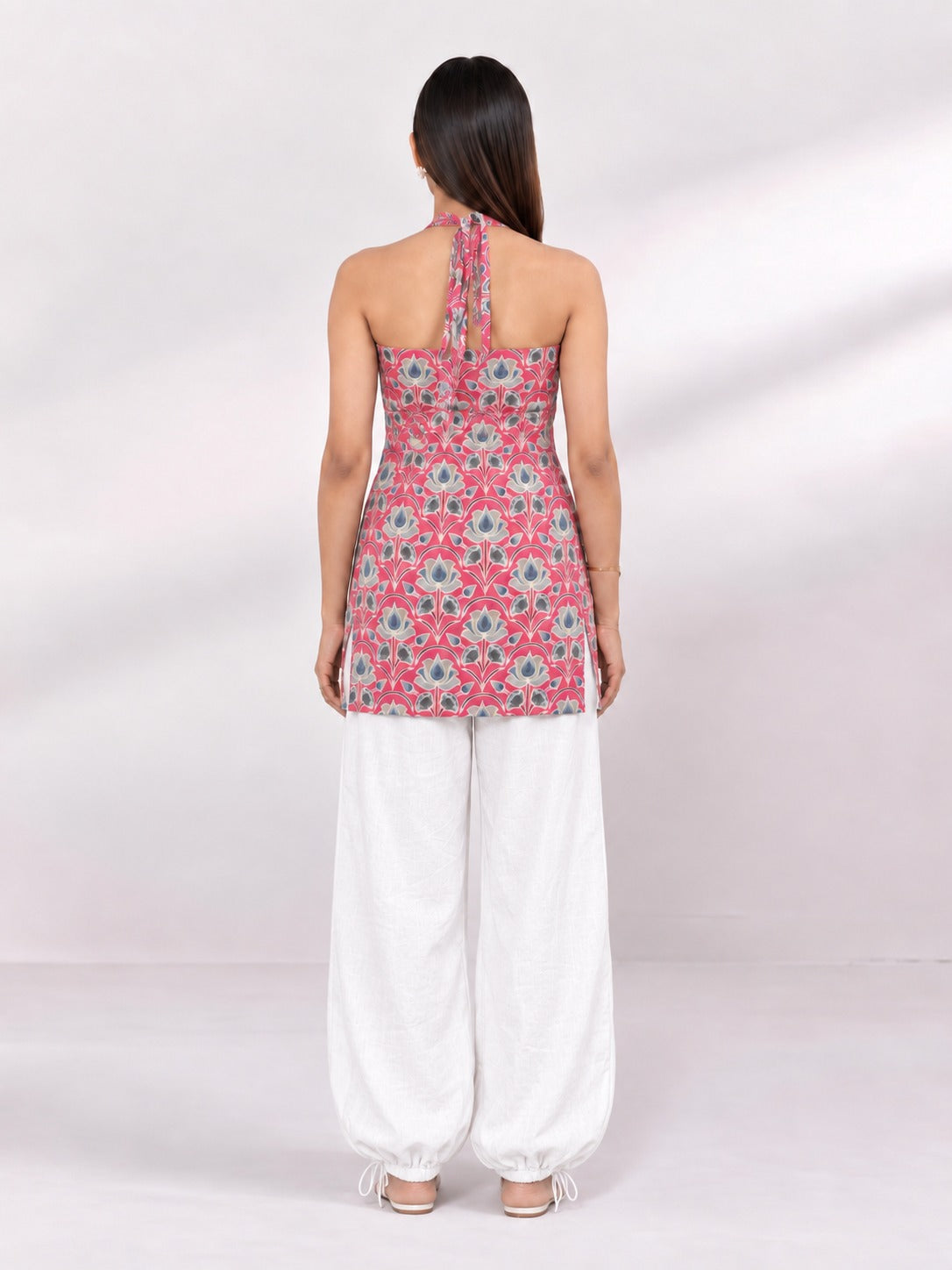 INAYA HALTER NECK KURTI & BALLOON PANTS SET